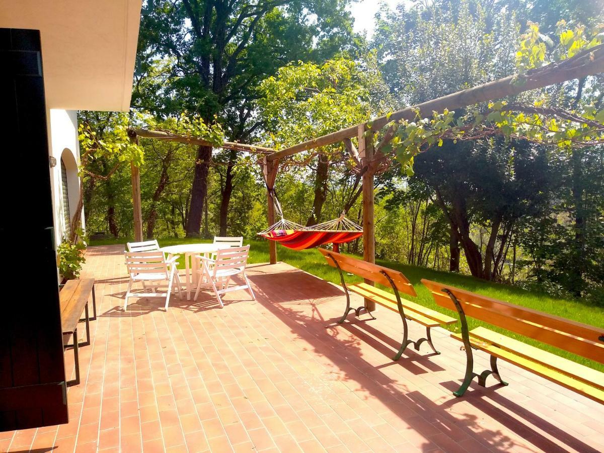 America Nei Boschi B&B Bra Exterior foto